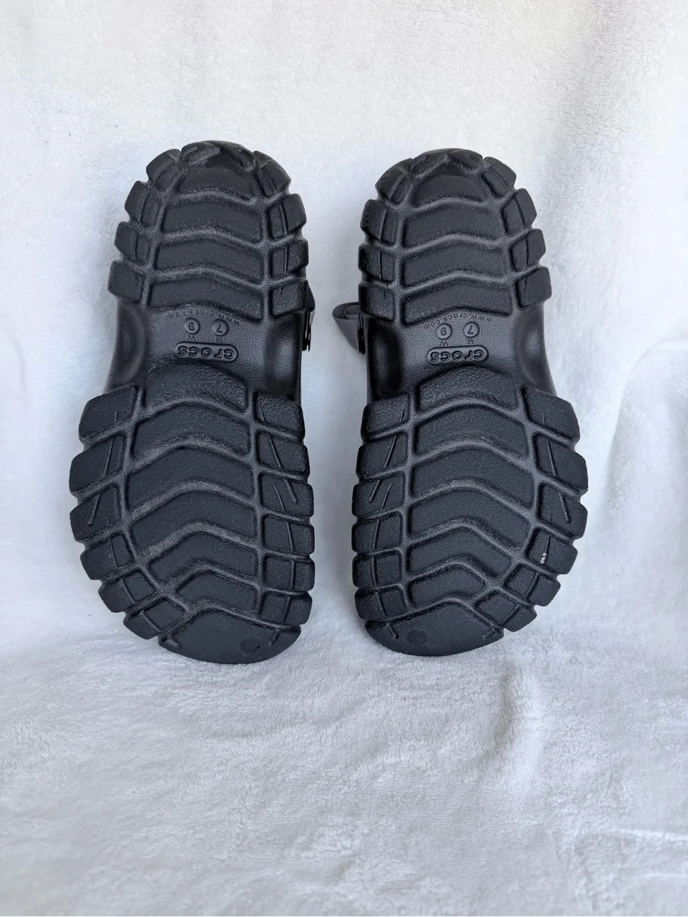 Crocs Offroad Sport Clog Waterproof, Adjustable Heel Strap Rugged Lug Sole M7 W9